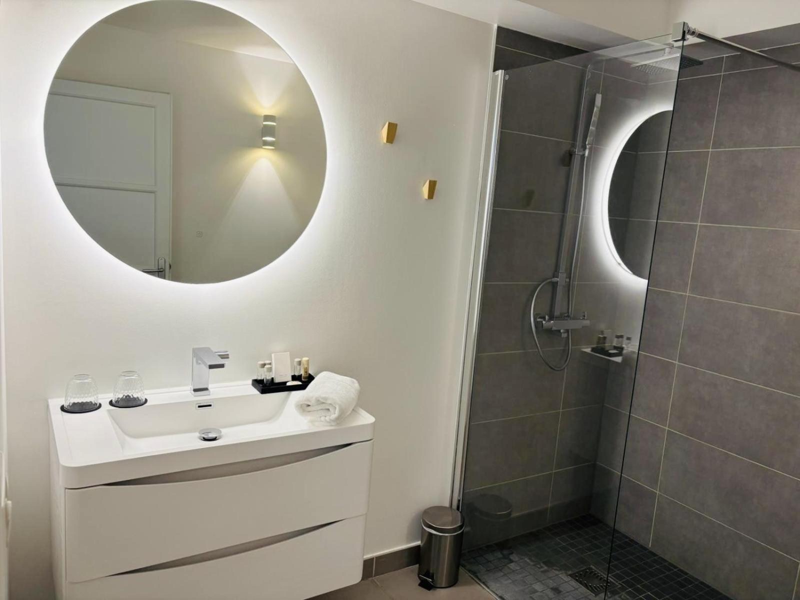 Appartements - Le Logis Versaillais Versailles Eksteriør billede